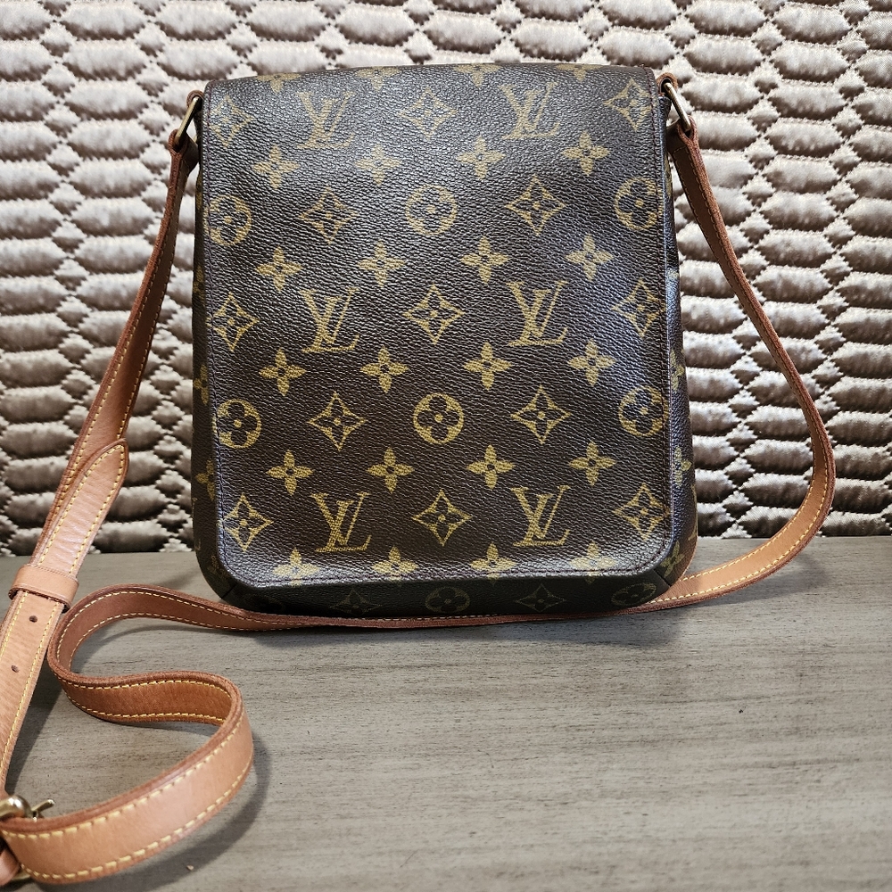 AUTHENTIC vintage MUSETTE SALSA PM Louis Vuitton Crossbody Bag